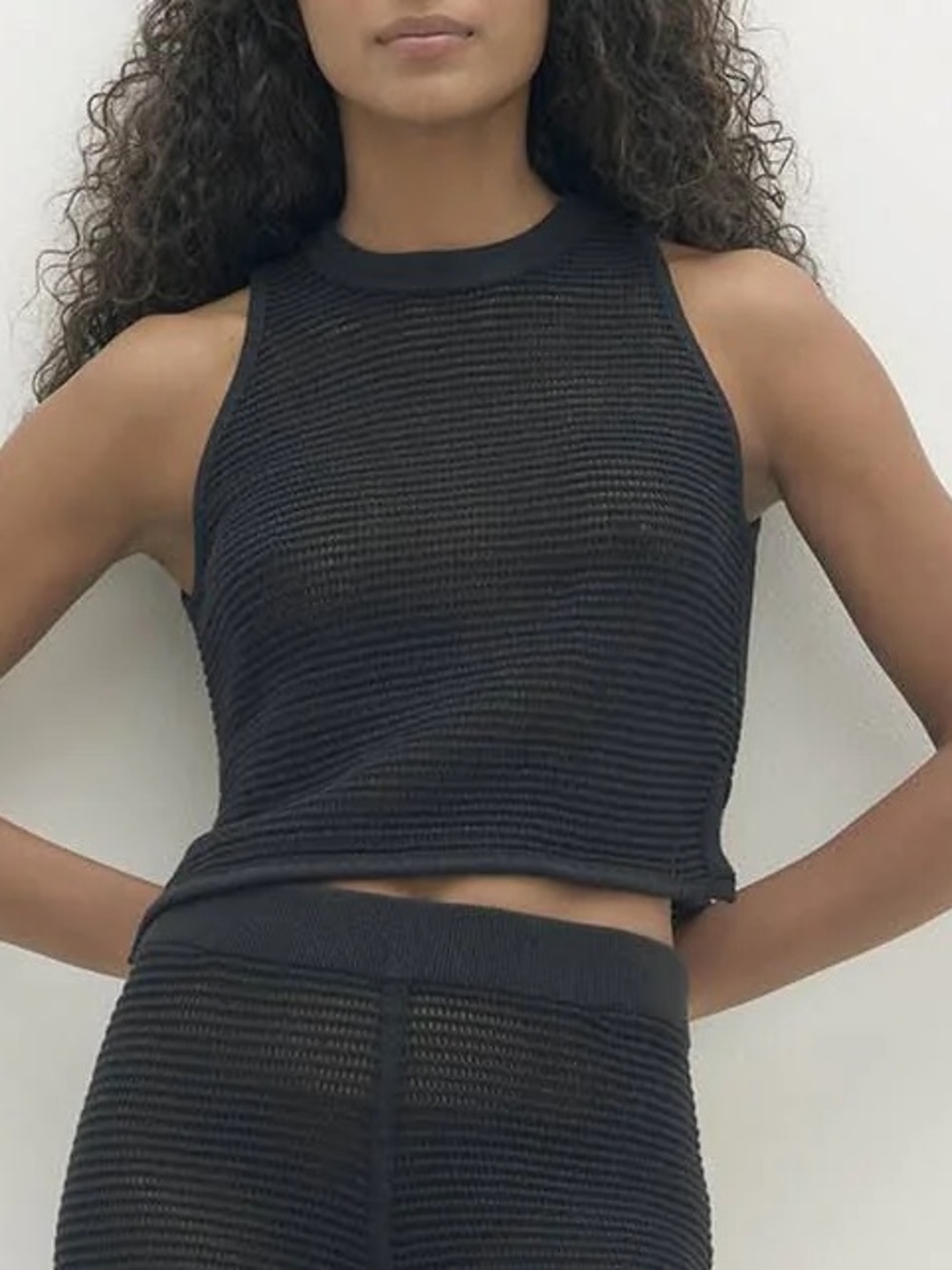 Naked Cashmere ESSENSE CREWNECK TANK - BLACK